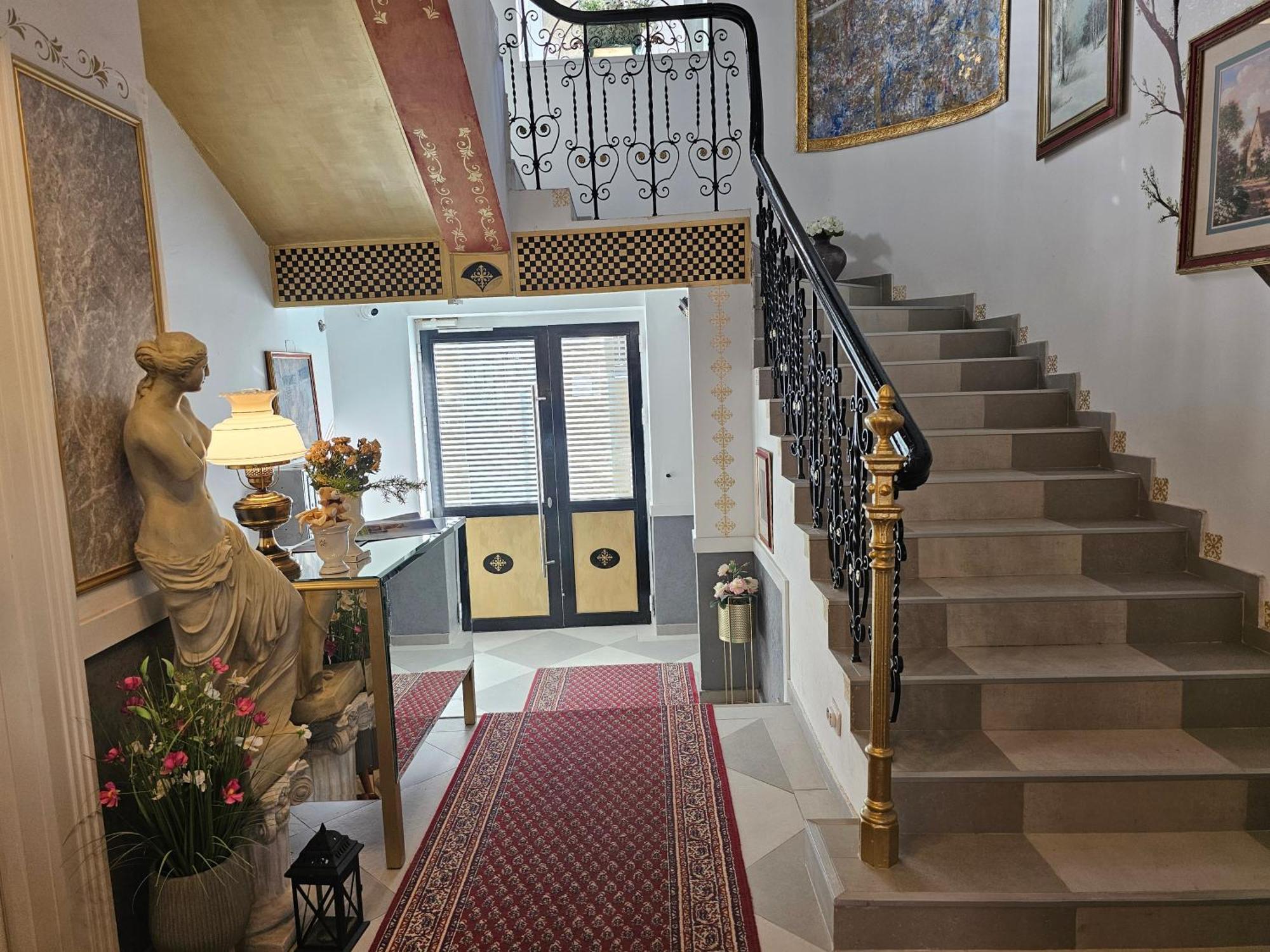 Vansvel Royal Boutique Apartment 2 Belgrade Extérieur photo